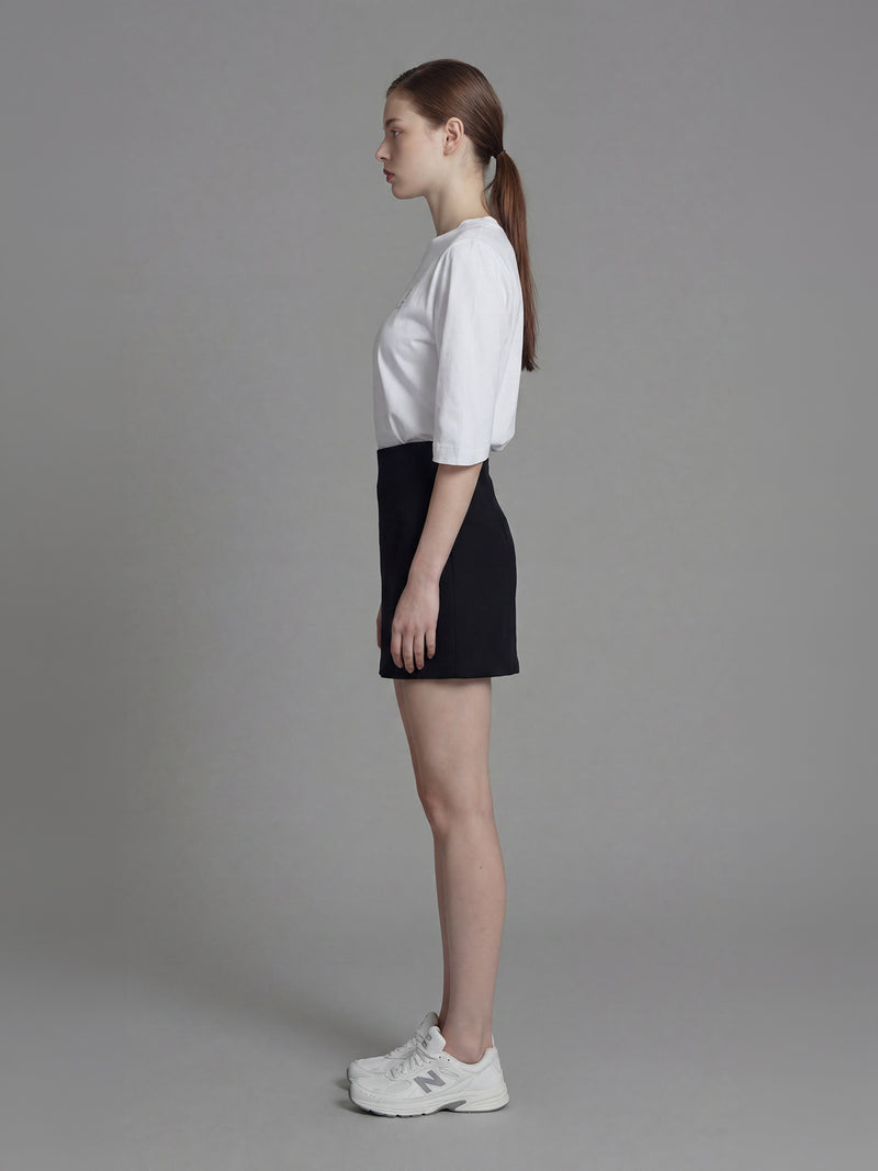 CLASSIC BLACK / STARRY WHITE TRENCH-STYLE STATEMENT MINI SKIRT