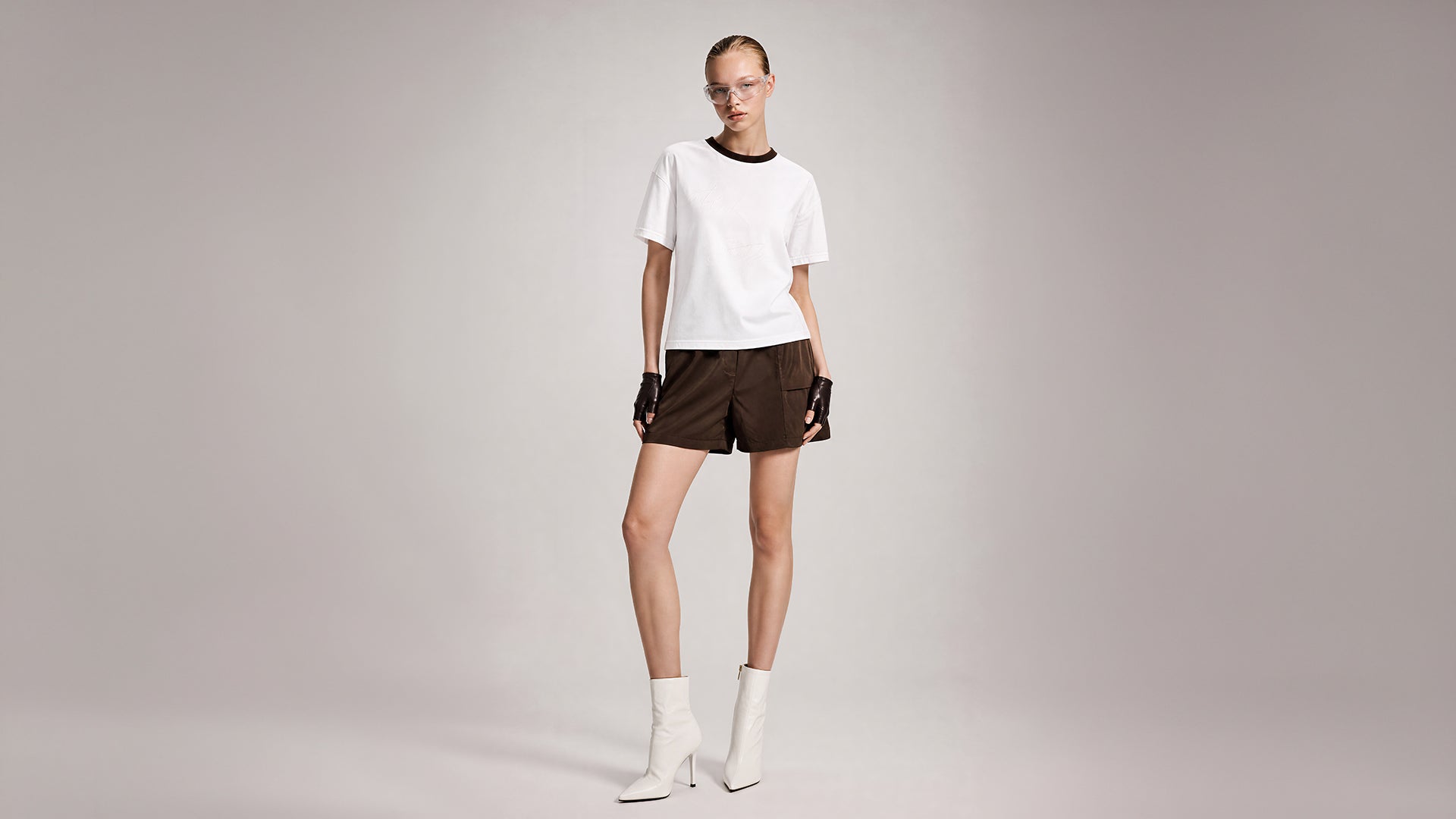 CLASSIC BLACK / STARLIGHT WHITE MESH CROPPED T-SHIRT
