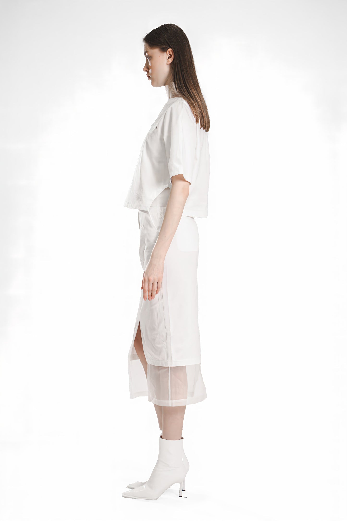
                  
                    BRIGHT WHITE/EXTRAORDINARY PINK HEM PATCHWORK ORGANZA CROPPED T-SHIRT
                  
                