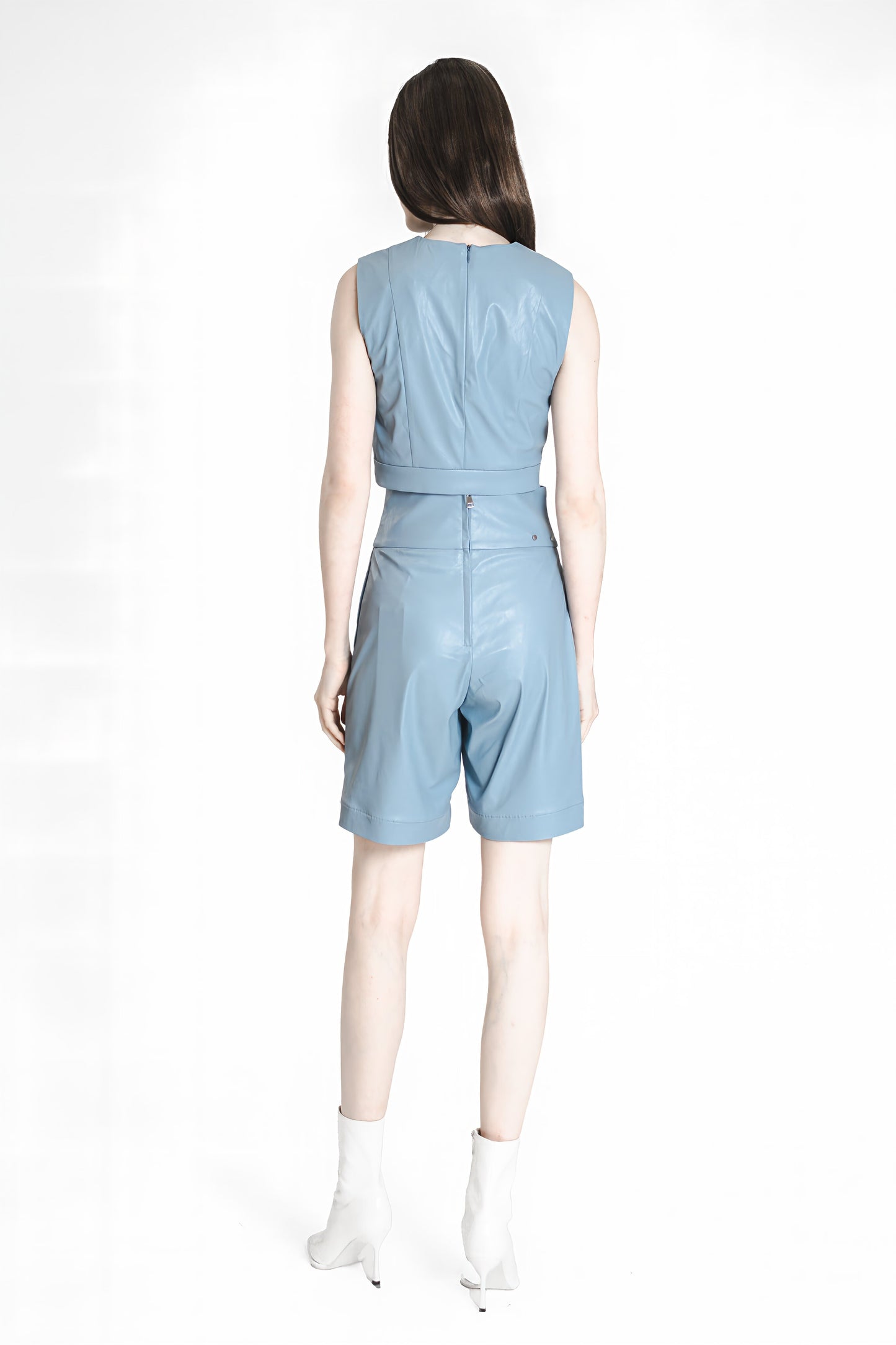 
                  
                    CORAL PINK BEIGE/ICE BLUE MID-HIGH WAIST LEATHER SHORTS
                  
                