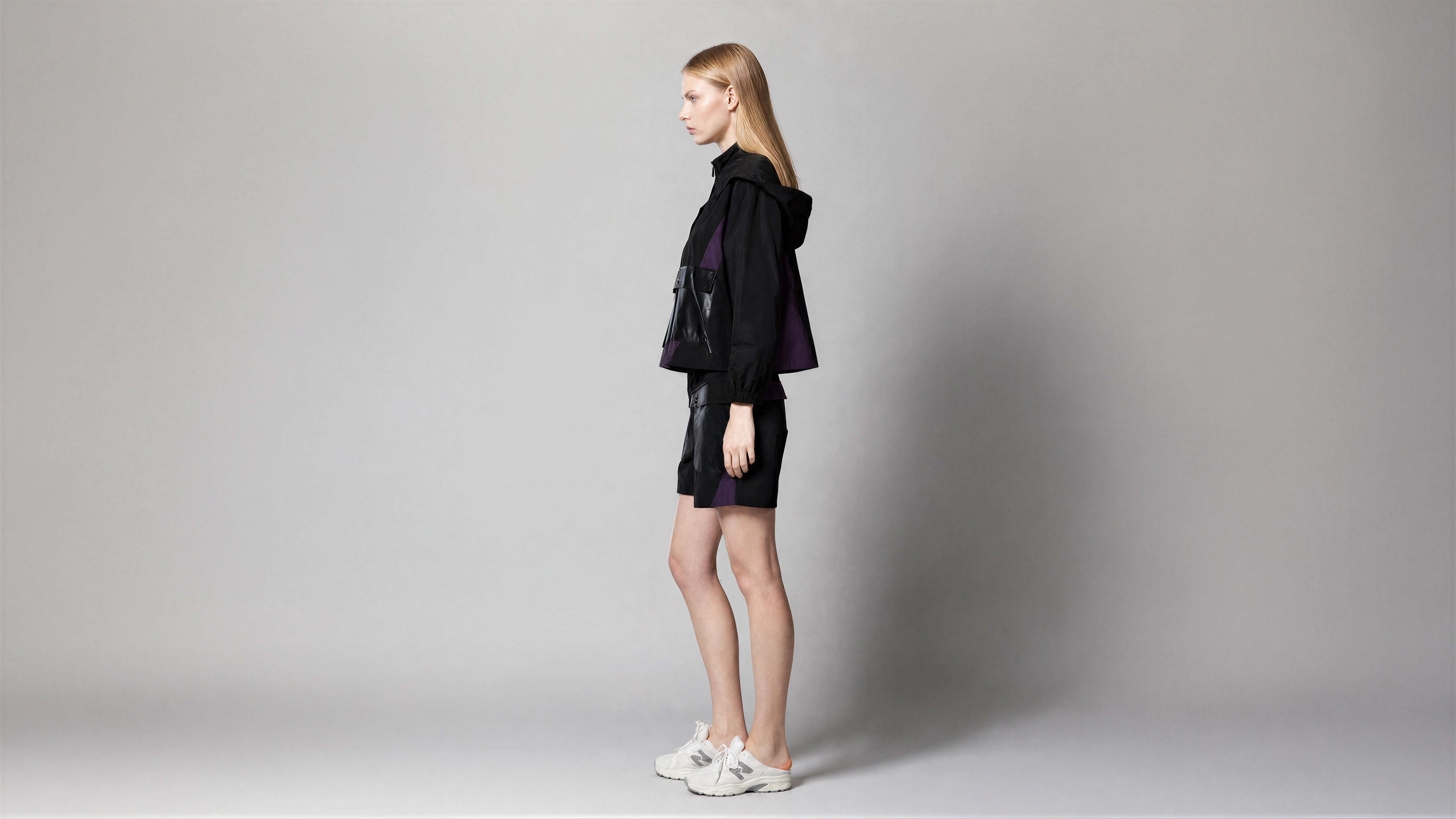 EARTH BROWN / CLASSIC BLACK / SOFT ALMOND PINK CASUAL HOODED JACKET