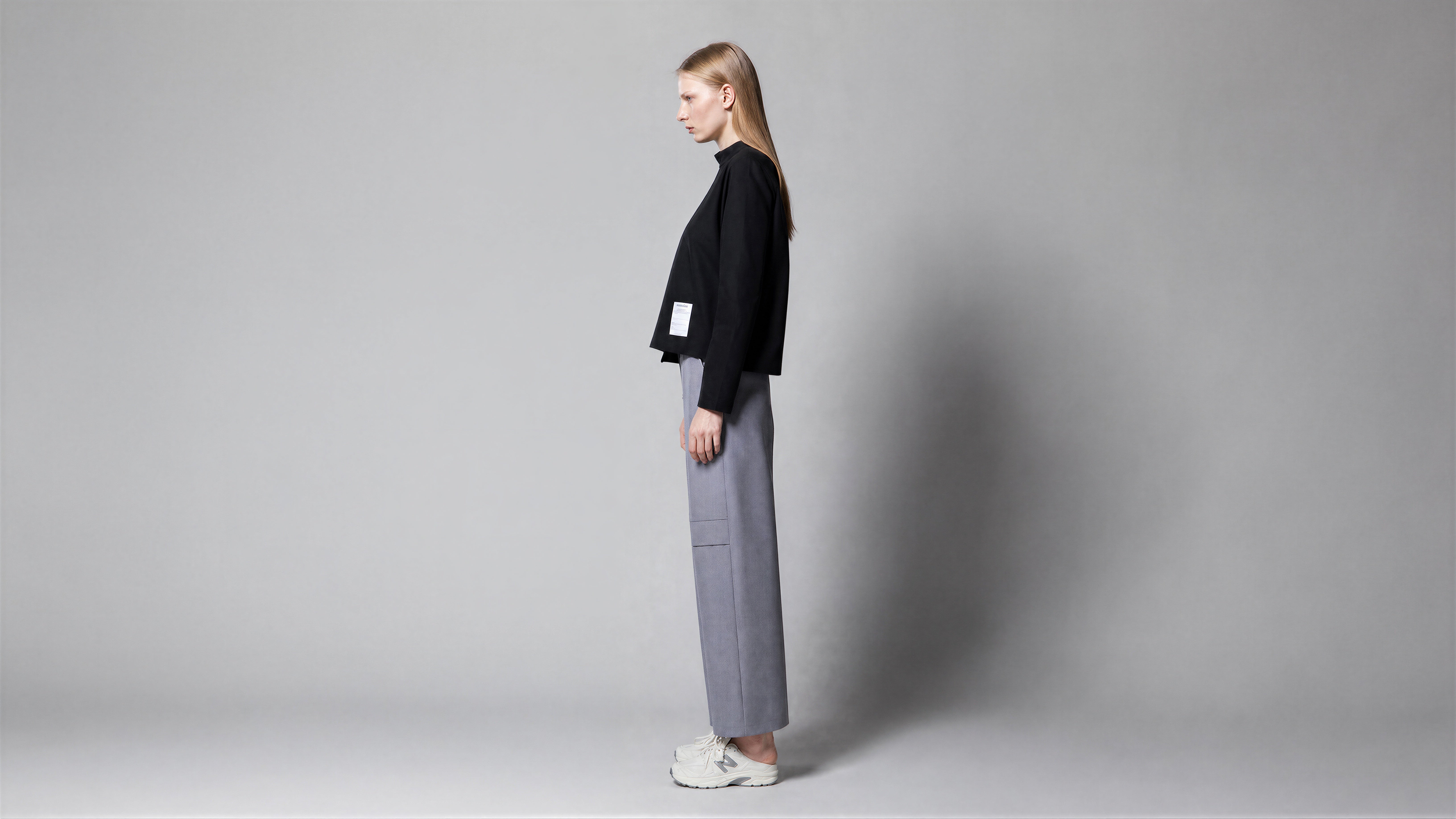 SMOKY BLUE / EXTREME BLACK RIBBED PANEL LONG-SLEEVE SWEATSHIRT