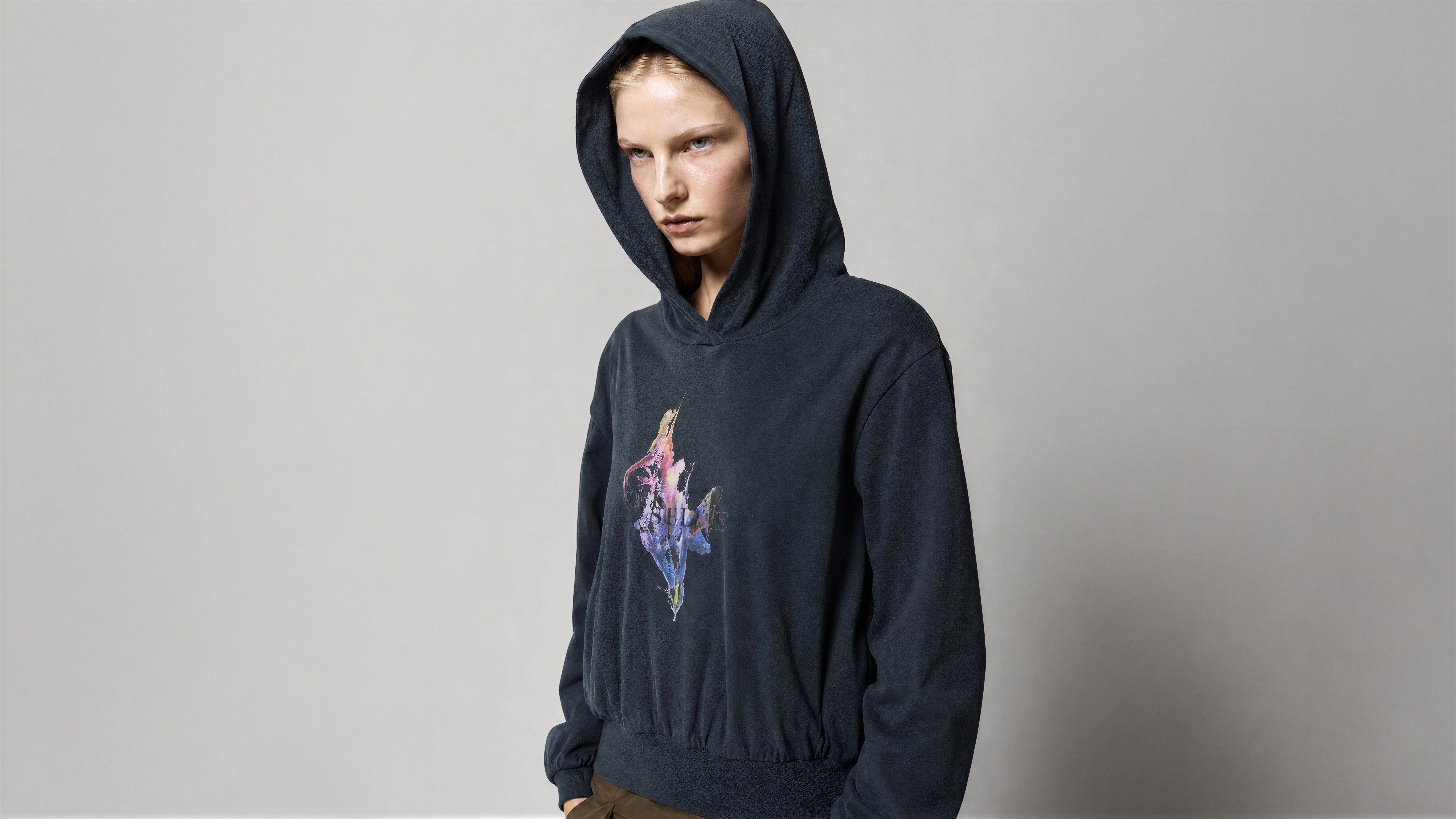 MIDNIGHT NAVY / DEEP BRICK RED RIBBED T-SHIRT