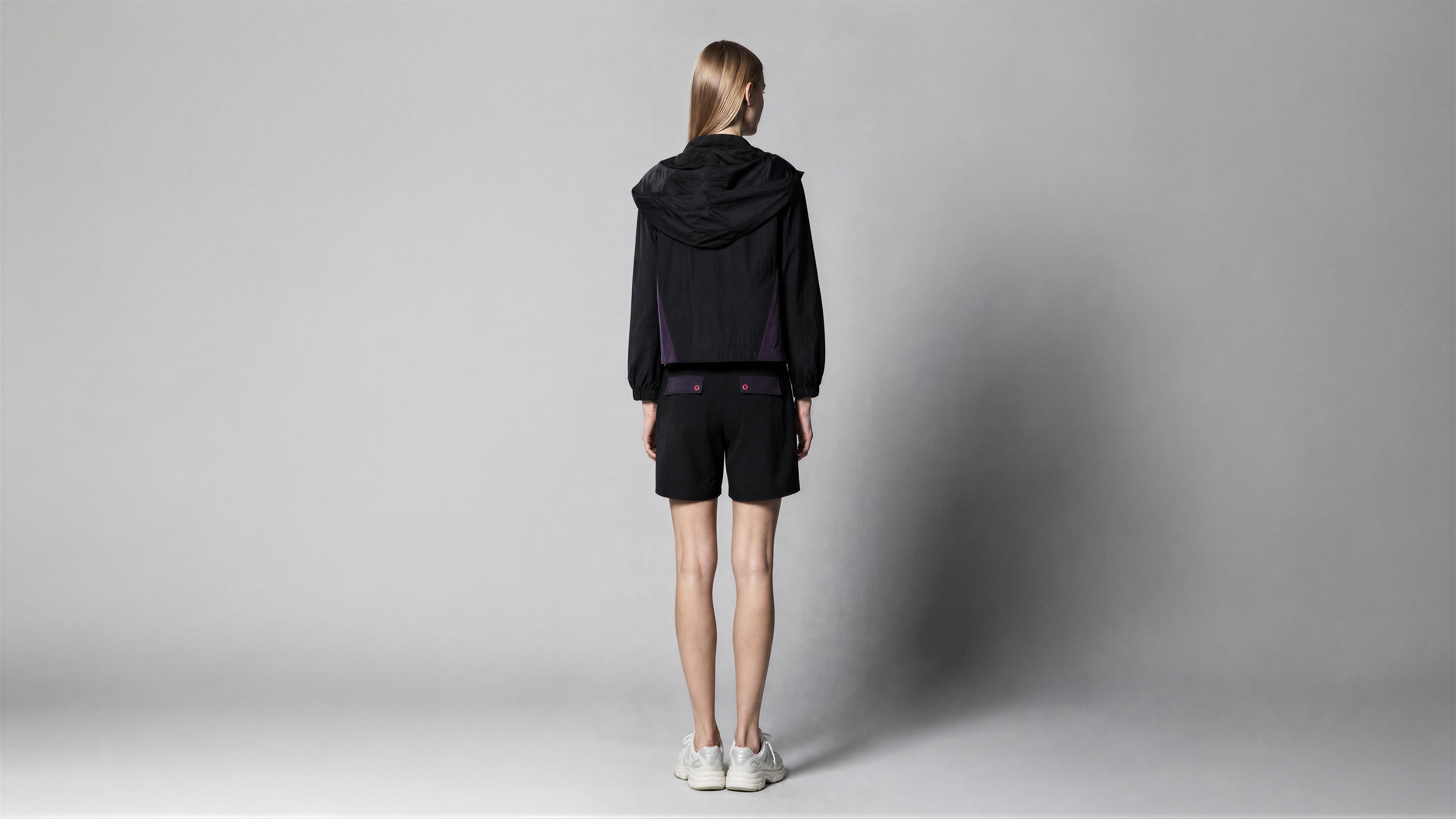 EARTH BROWN / CLASSIC BLACK / SOFT ALMOND PINK CASUAL HOODED JACKET