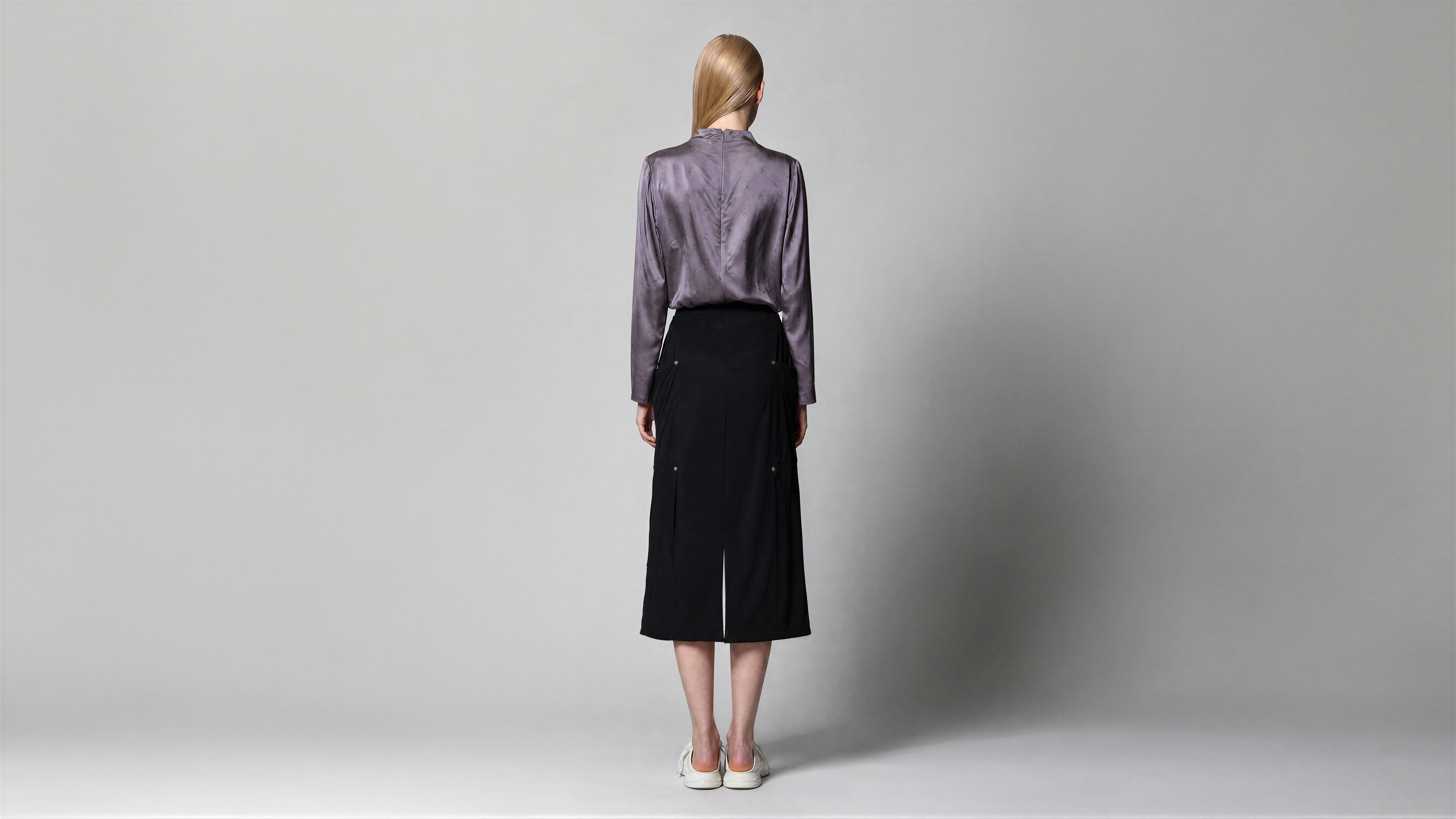 MIDNIGHT BLACK / AMBER BROWN TWILL SATIN CASUAL MAXI SKIRT