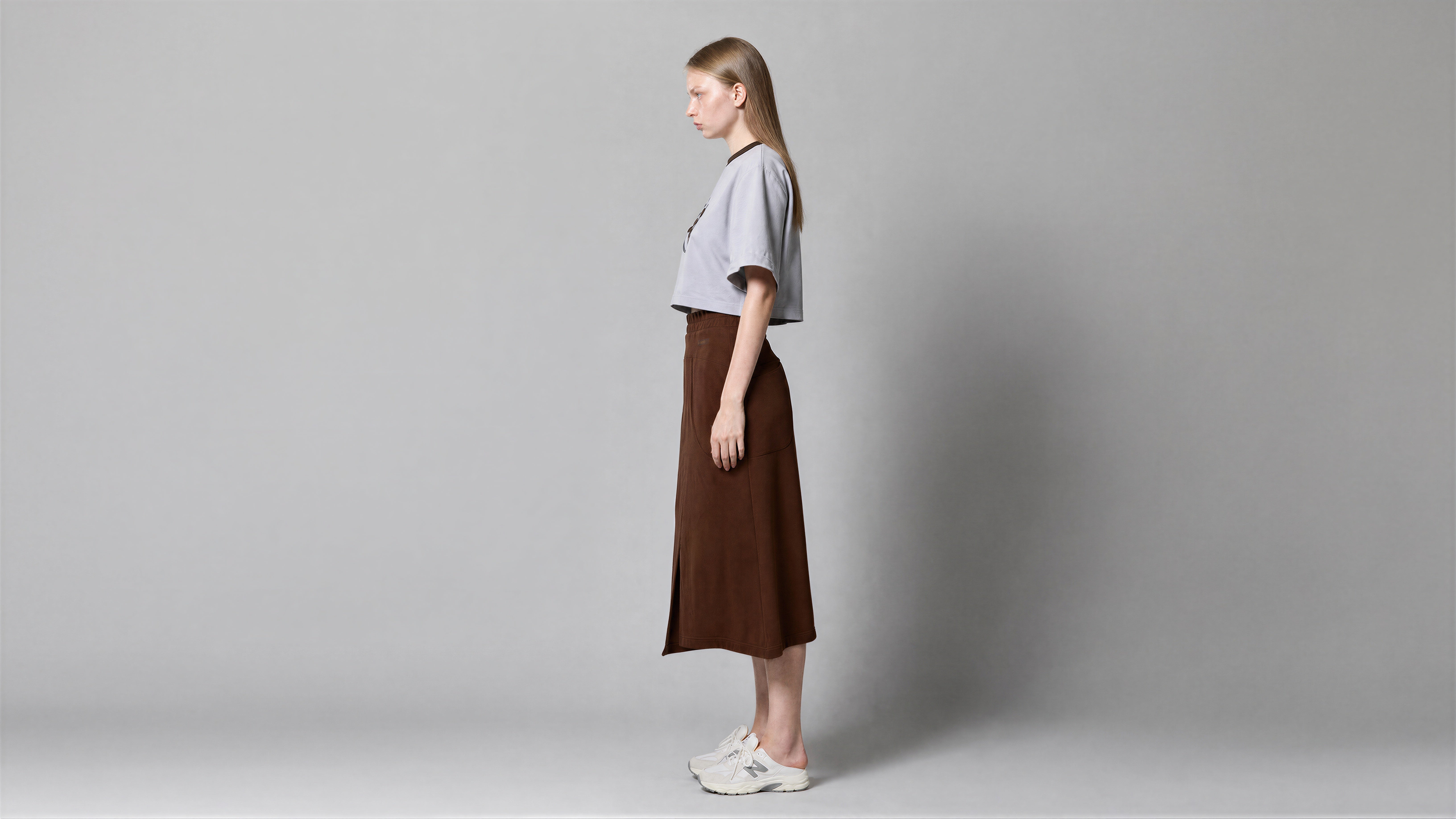 COOL MIST GREY / COOL GREY BLUE CROPPED SHORT-SLEEVE TOP