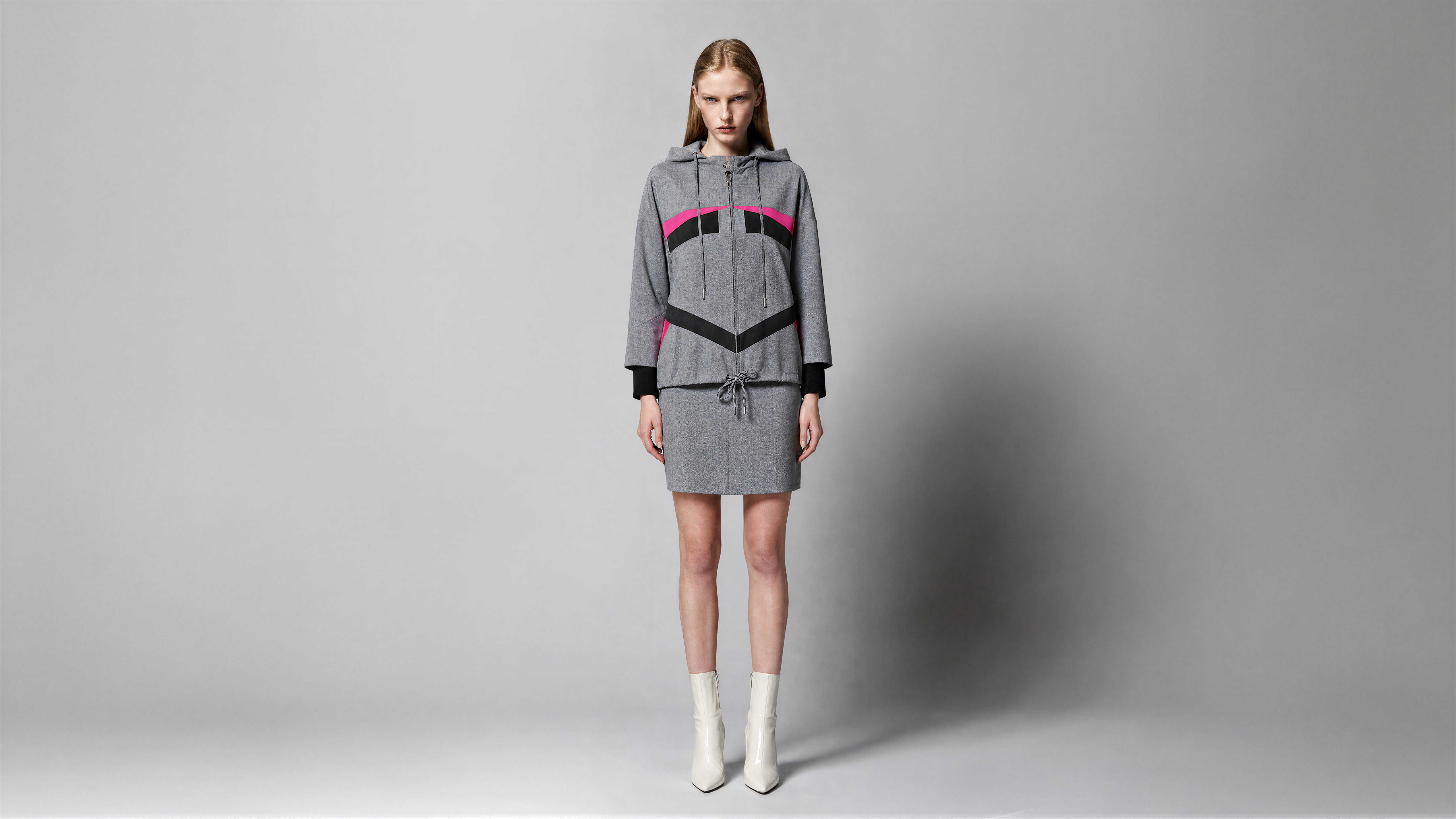 COLD MIST GRAY FUTURISTIC HOODED JACKET