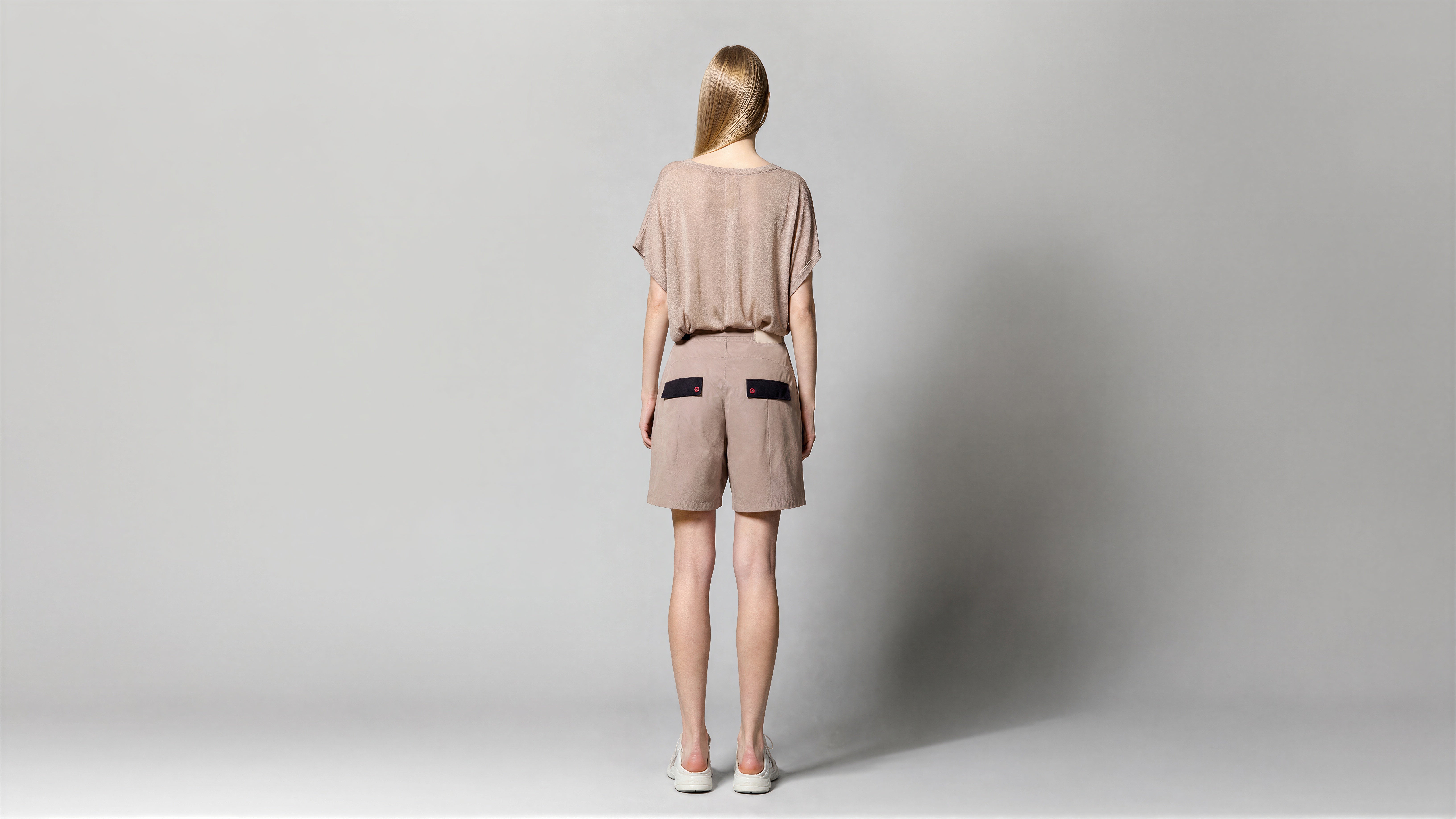 EARTH BROWN / CLASSIC BLACK / SOFT ALMOND PINK FUTURISTIC CASUAL SHORTS