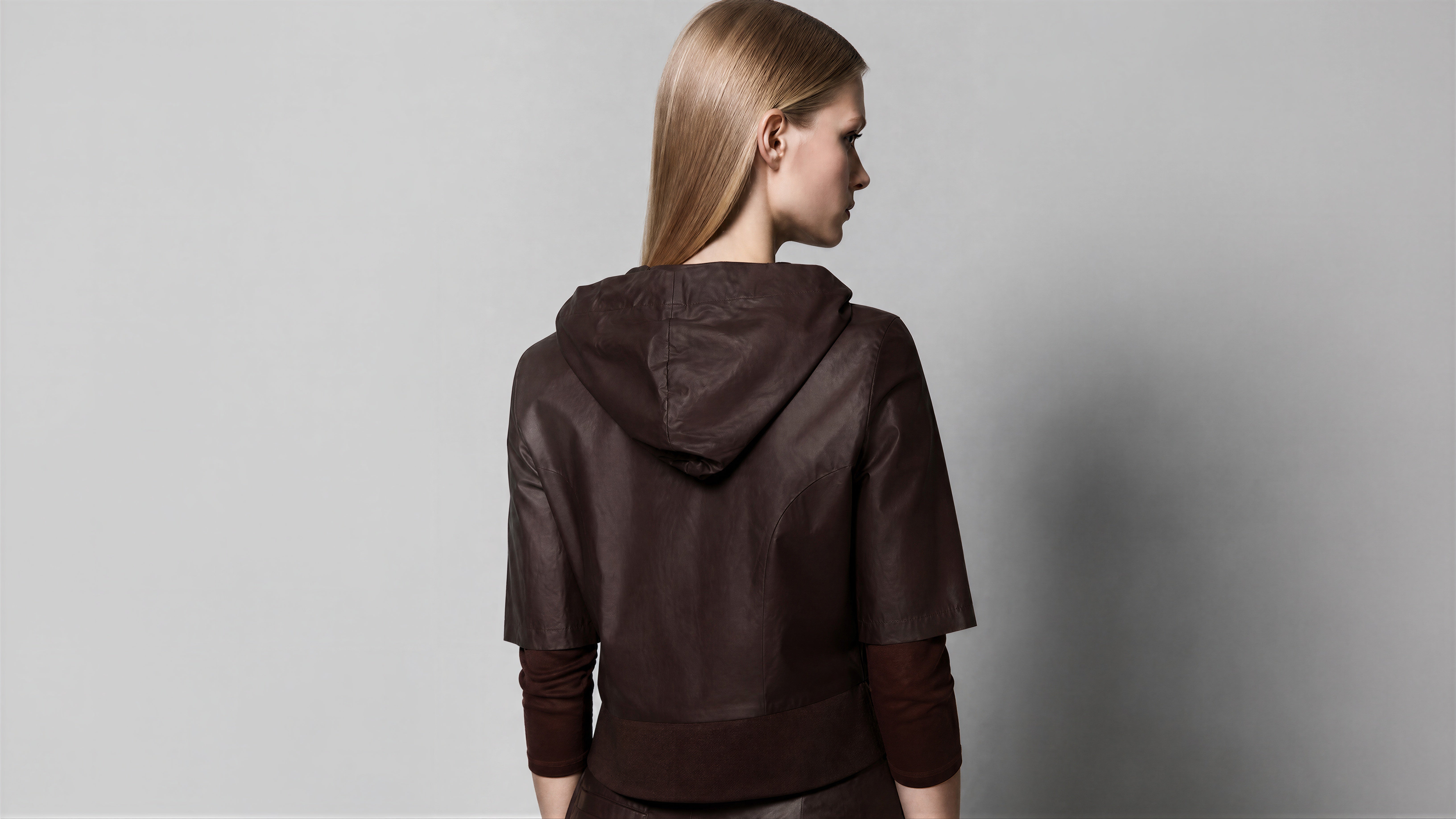 COCOA RED BROWN / MISTY BLACK 3/4-SLEEVE HOODED TRENCH COAT