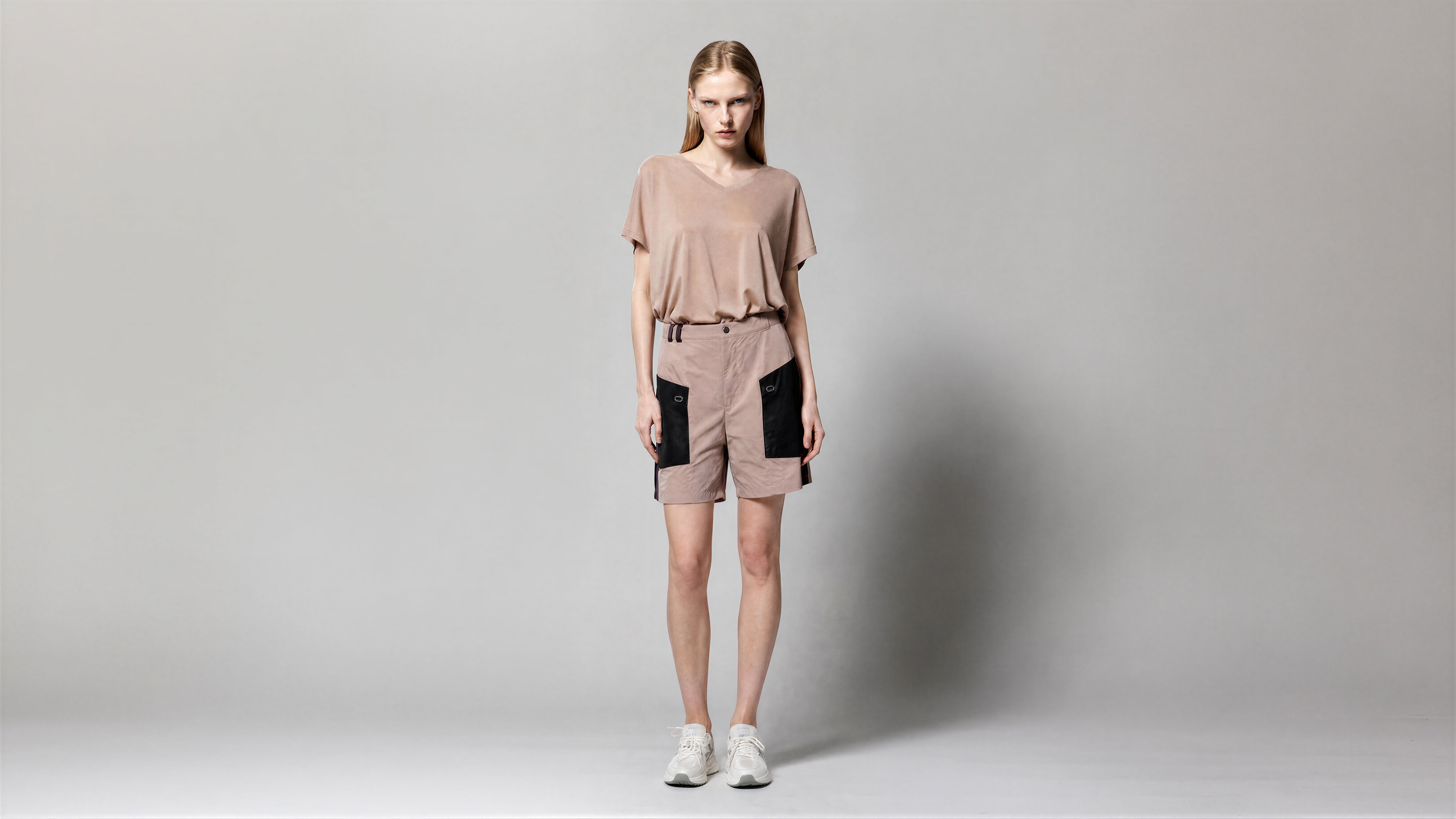 EARTH BROWN / CLASSIC BLACK / SOFT ALMOND PINK FUTURISTIC CASUAL SHORTS
