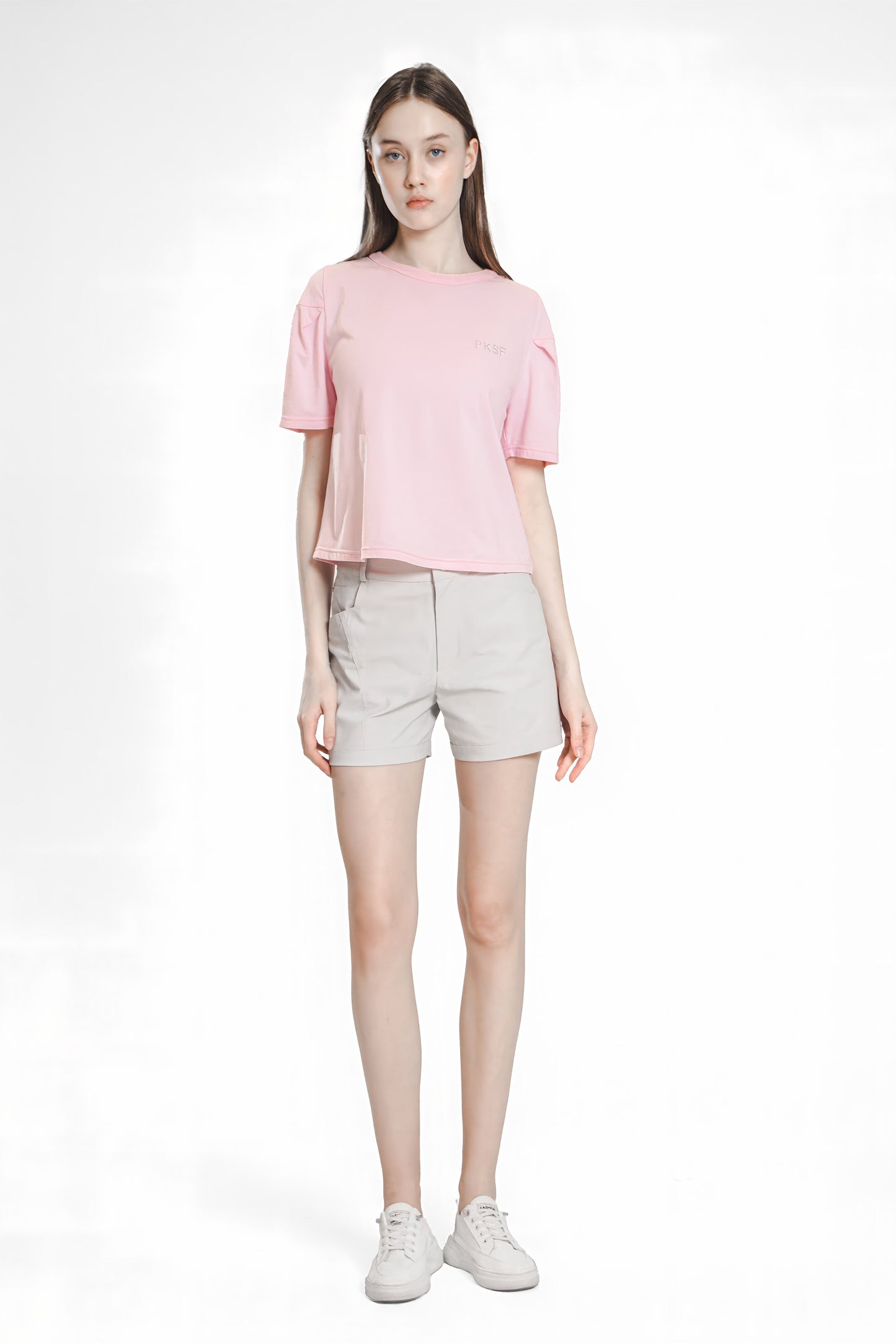 
                  
                    MISTY DEW GRAY/BALLETS PINK PLEATED SLEEVE T-SHIRT
                  
                