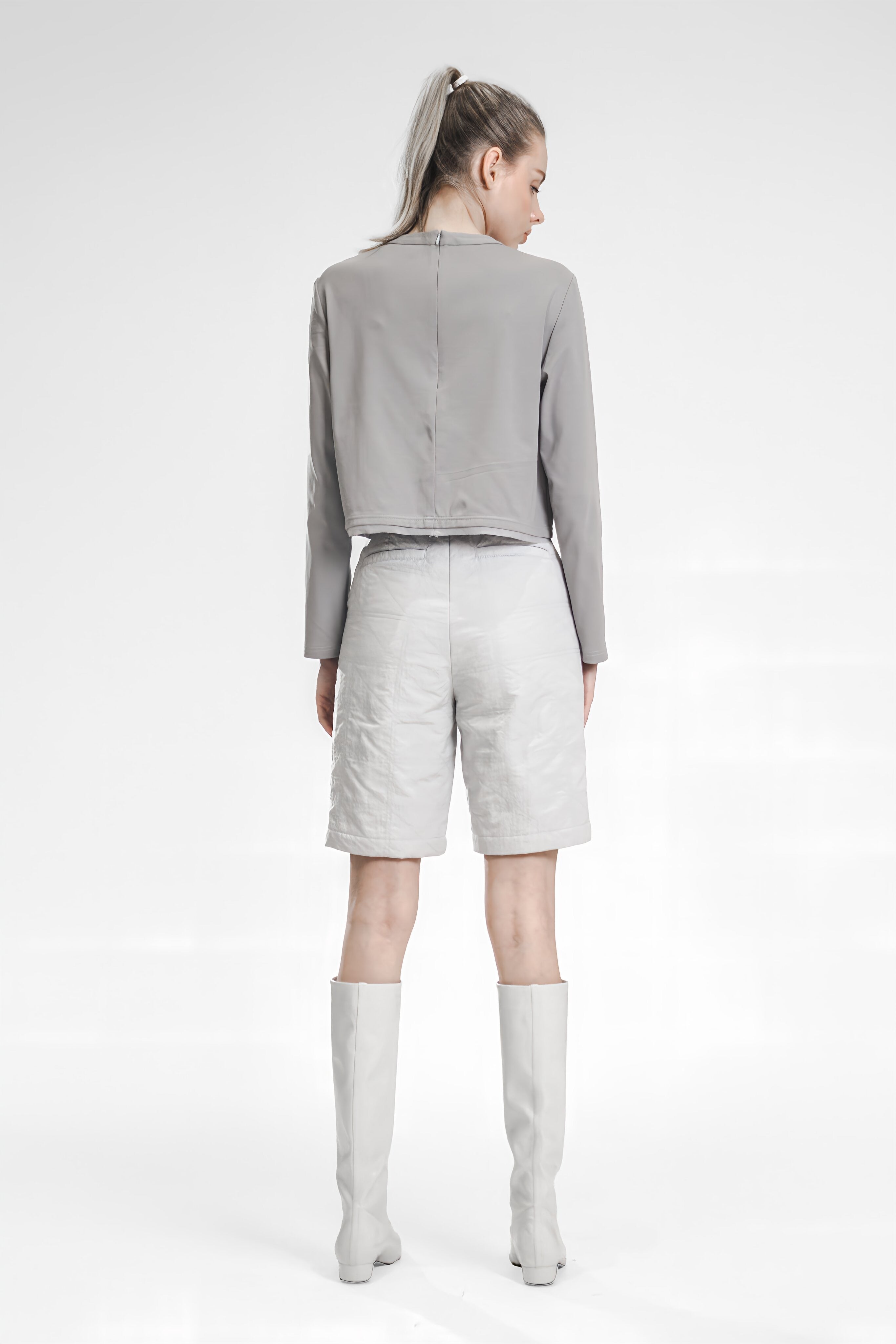 MOONLIGHT GRAY / SUPERNATURAL PINK CASUAL MID-LENGTH BERMUDA SHORTS
