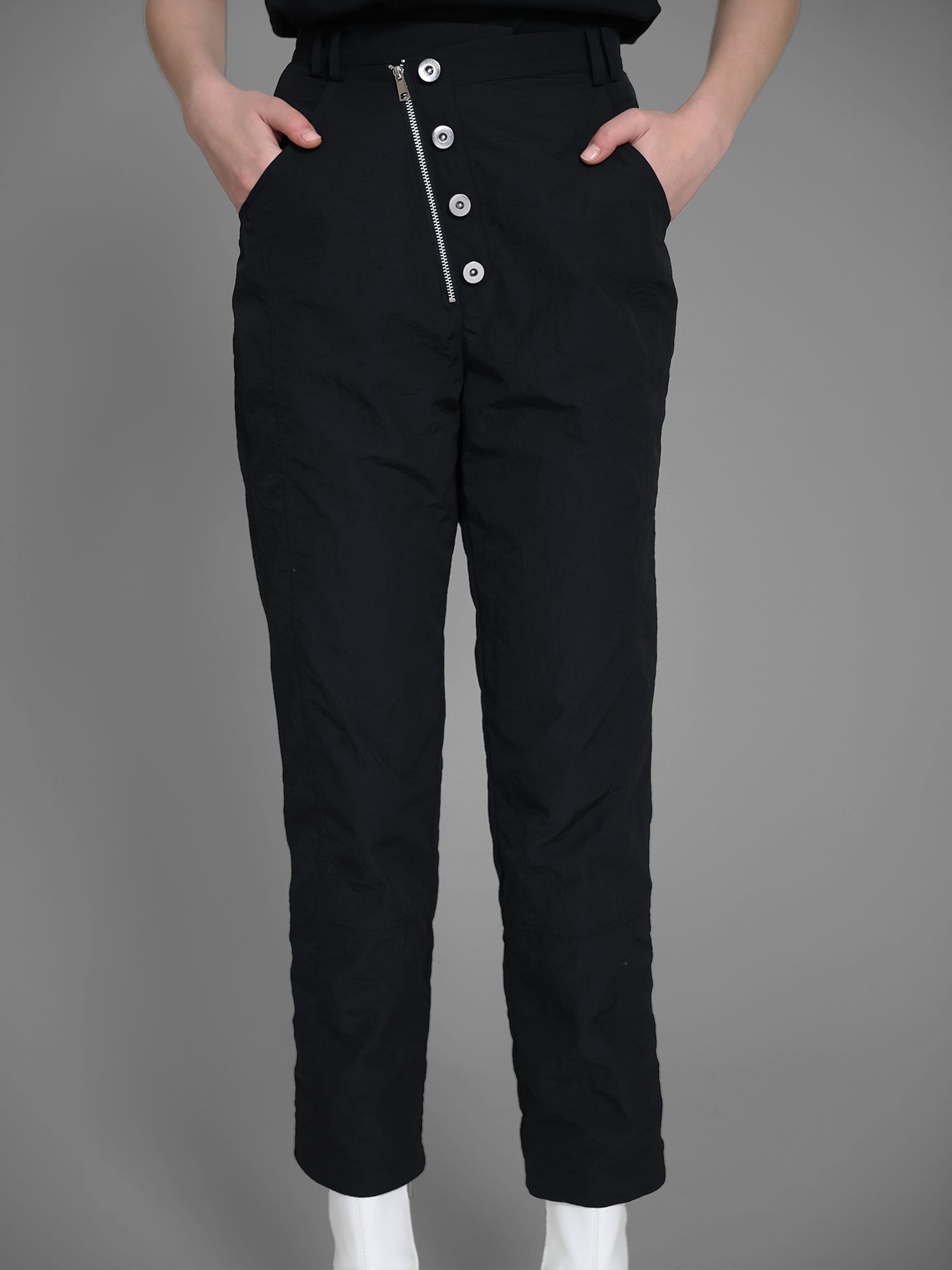 CLASSIC BLACK / CLOUD BLUE / COOL GREY-BLUE TRENCH RELAXED TAPERED PANTS