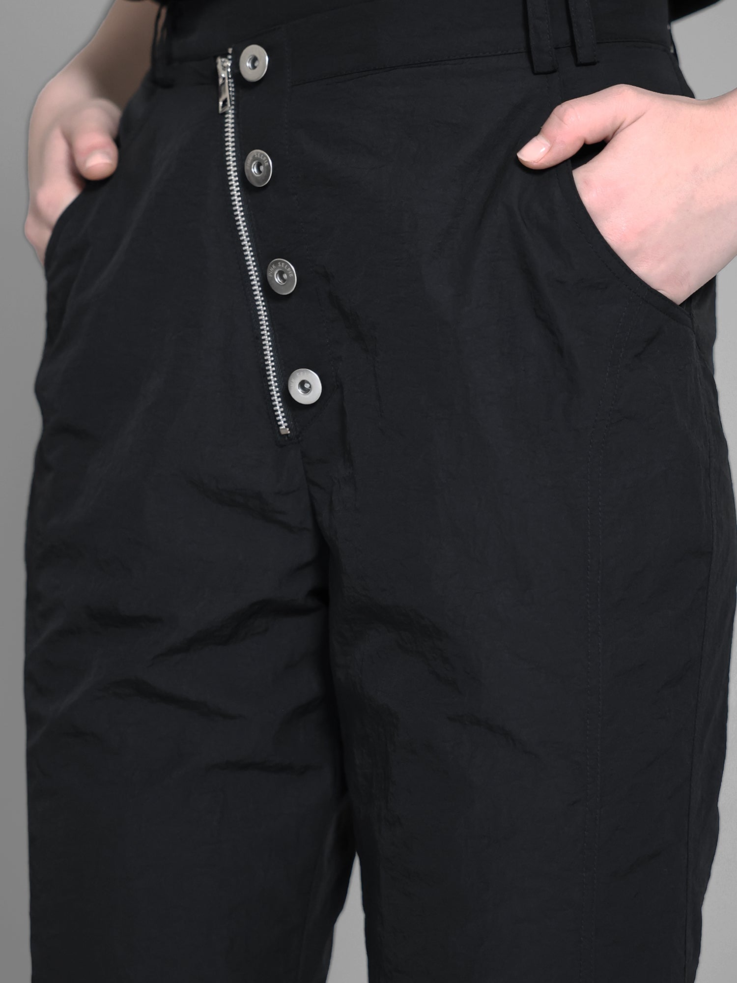 CLASSIC BLACK / CLOUD BLUE / COOL GREY-BLUE TRENCH RELAXED TAPERED PANTS