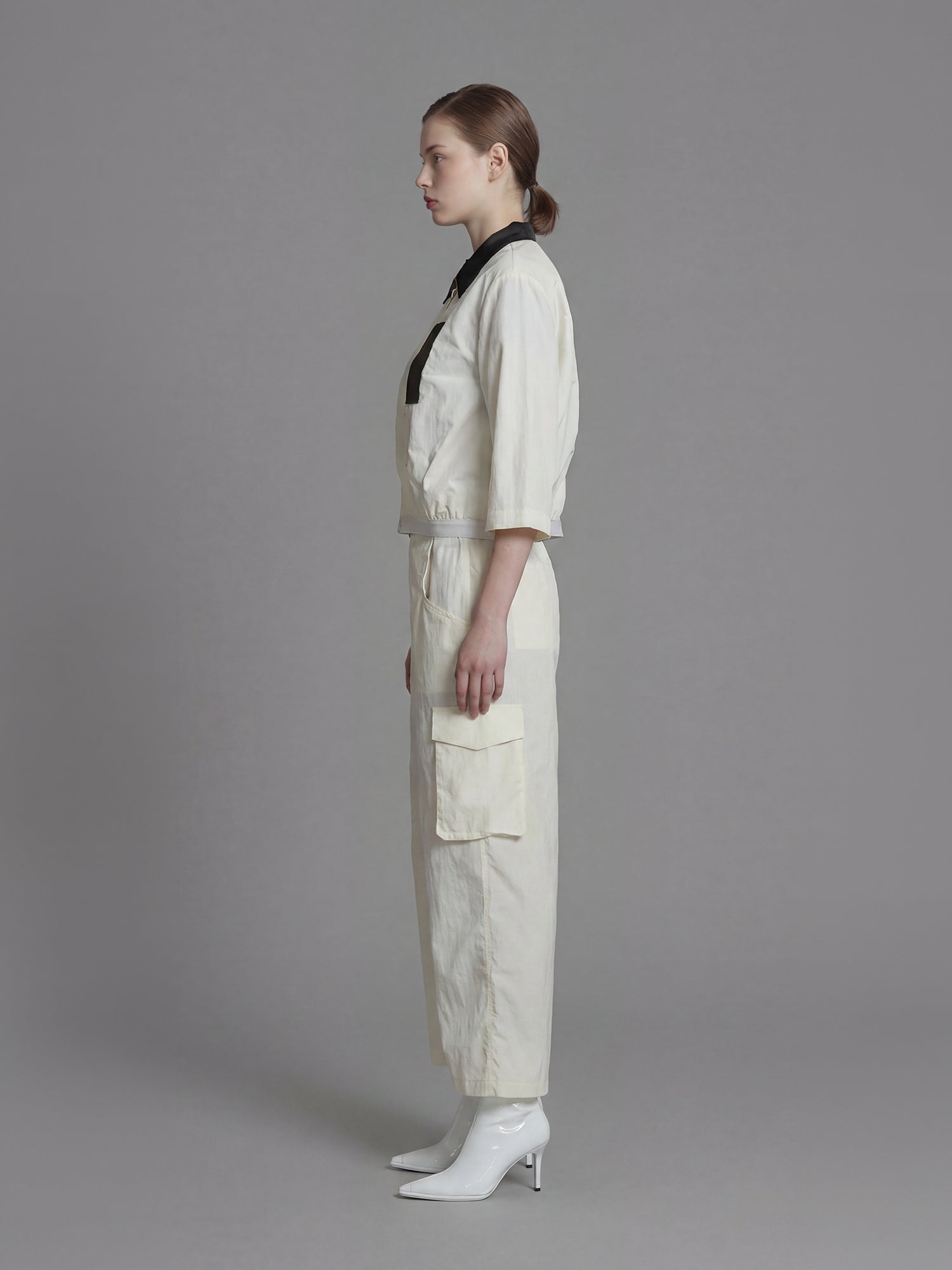 CLASSIC BLACK / STARRY WHITE CROPPED TRENCH JACKET WITH WAIST CINCHING DESIGN