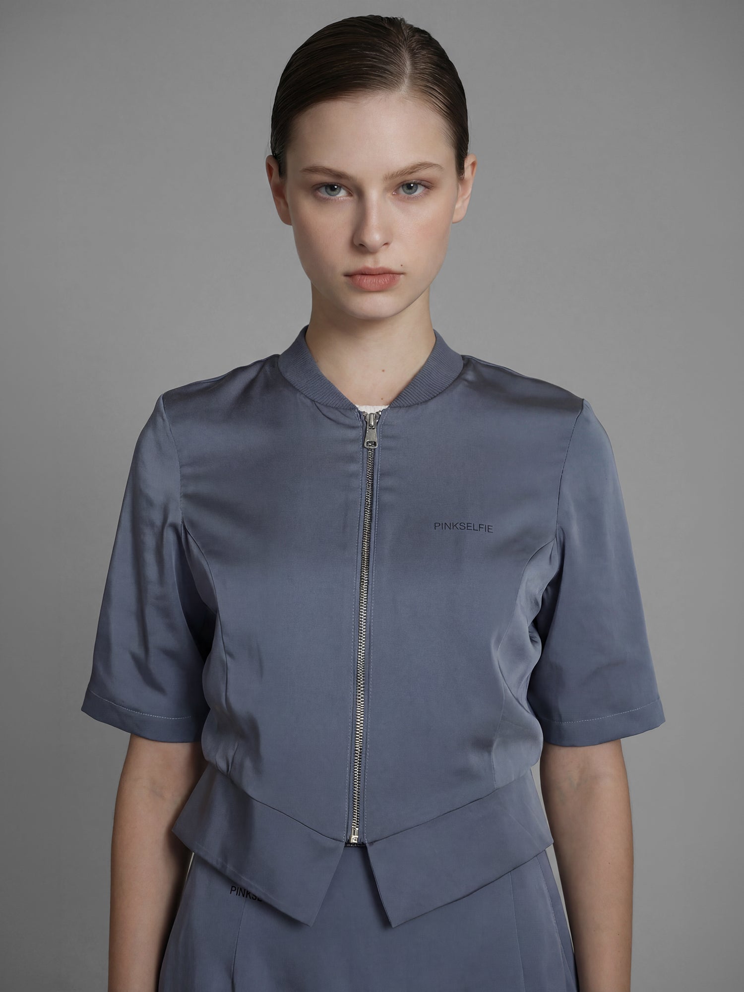 ICE SKY BLUE / COOL MIST GREY SATEEN CROPPED JACKET