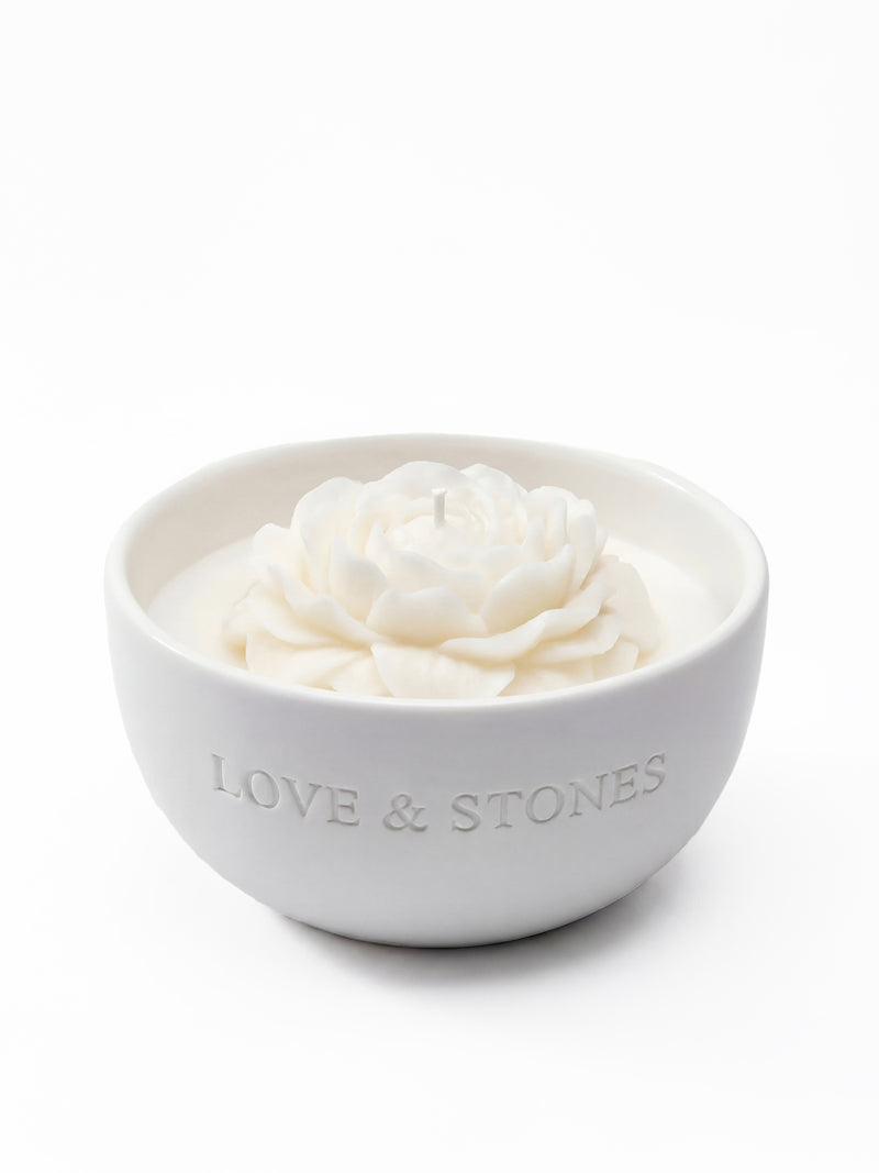 ROSE QUARTZ ROSE-SHAPED CANDLE