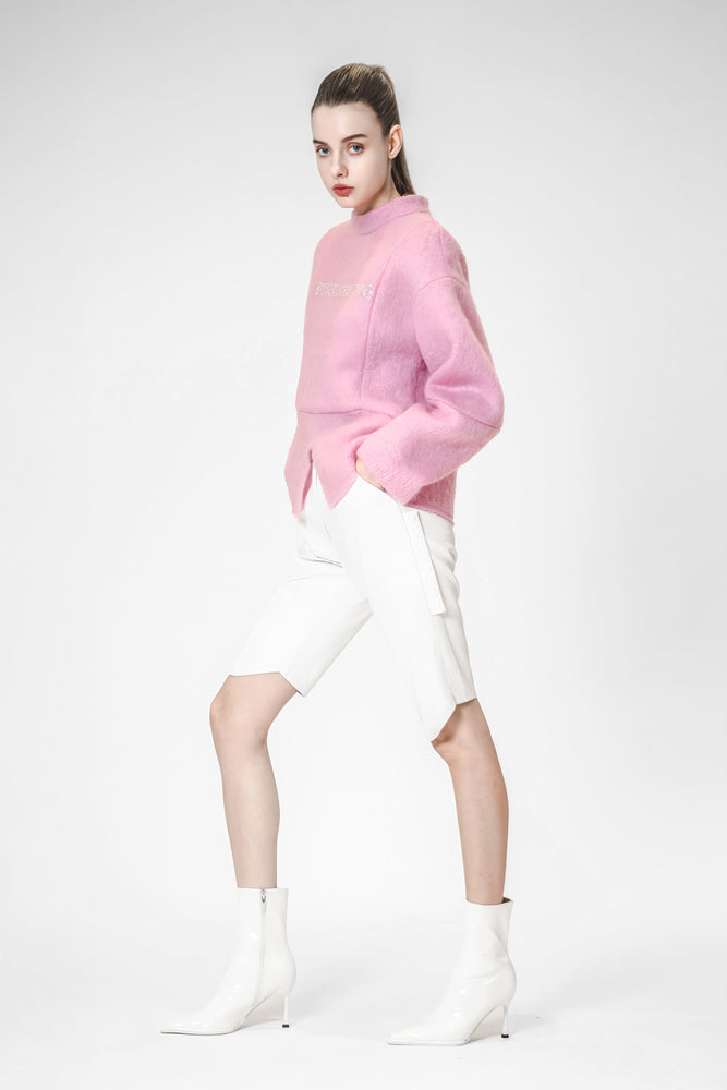 
                  
                    OFF-WHITE/SOFT PINK HIGH-NECK TOP WITH CUTOFF DESIGN
                  
                