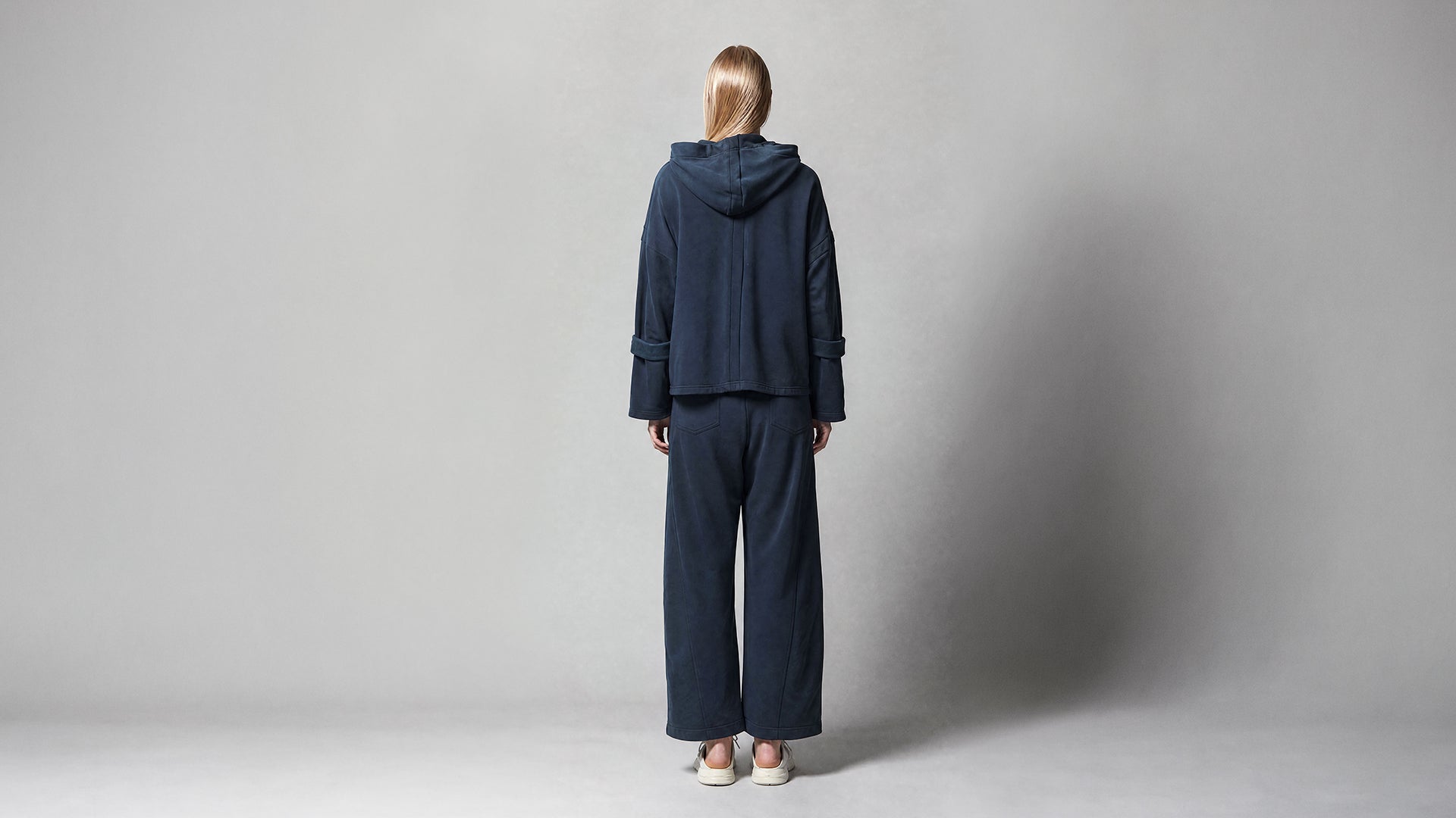 COOL STONE GRAY / NAVY BLUE OVERSIZED HOODED SWEATSHIRT JACKET