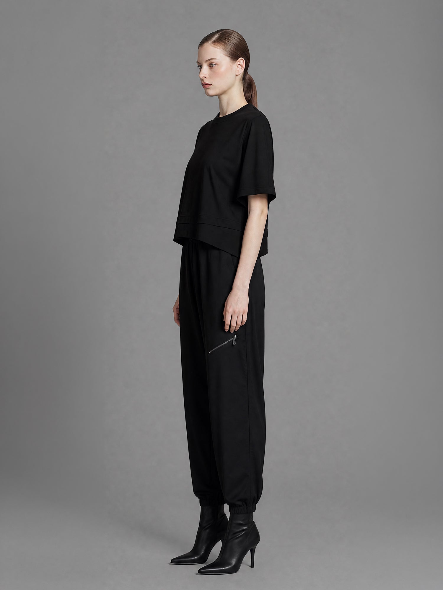 CLASSIC BLACK/STARLIGHT WHITE LINEN SHEER EMBROIDERED CROPPED T-SHIRT