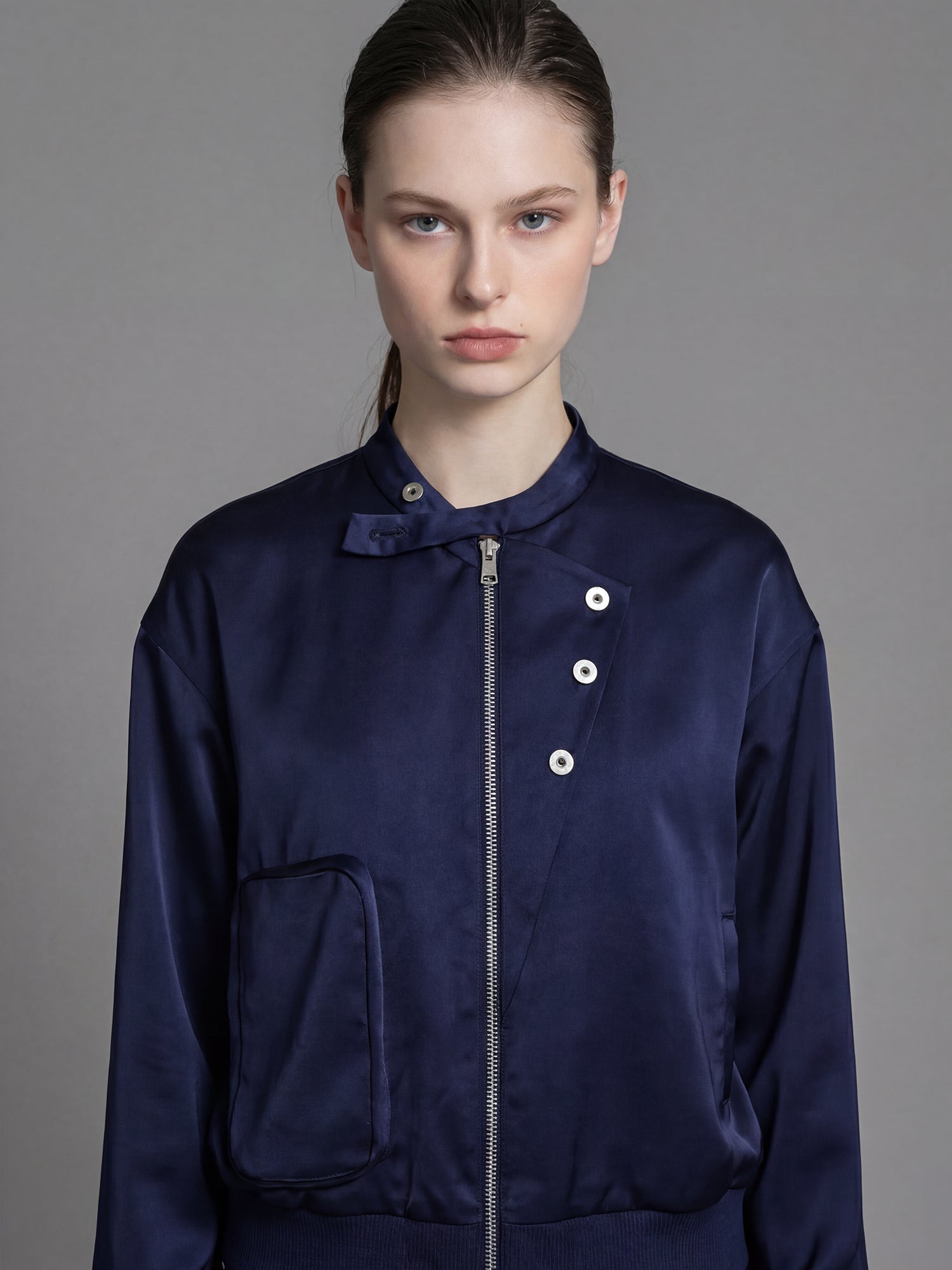 STARRY WHITE / MIDNIGHT BLUE SATIN 3/4 SLEEVE JACKET