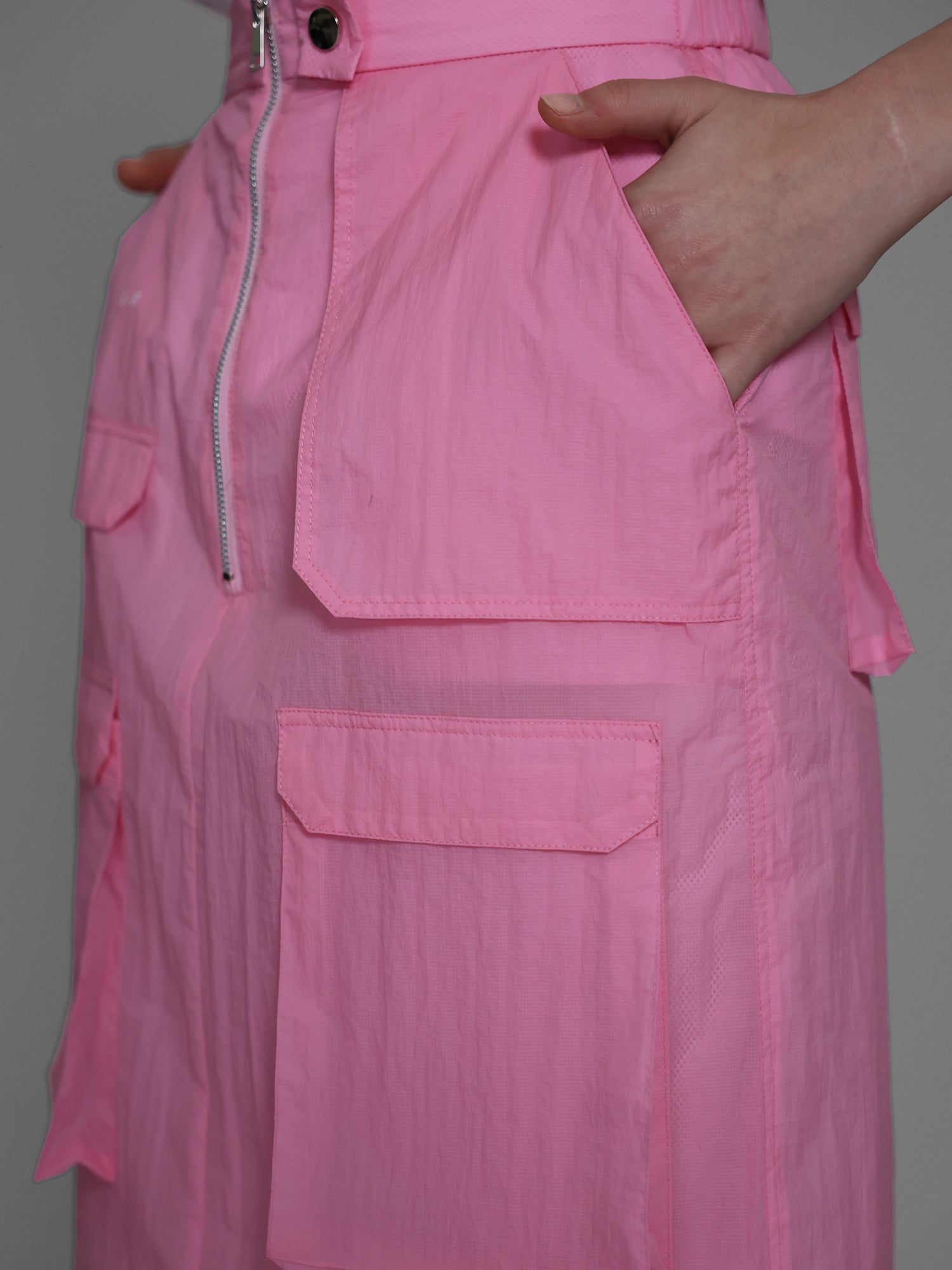WARM RED / COOL MIST BLUE / COOL LIGHT PINK / COOL MIST GREY UTILITY MIDI SKIRT