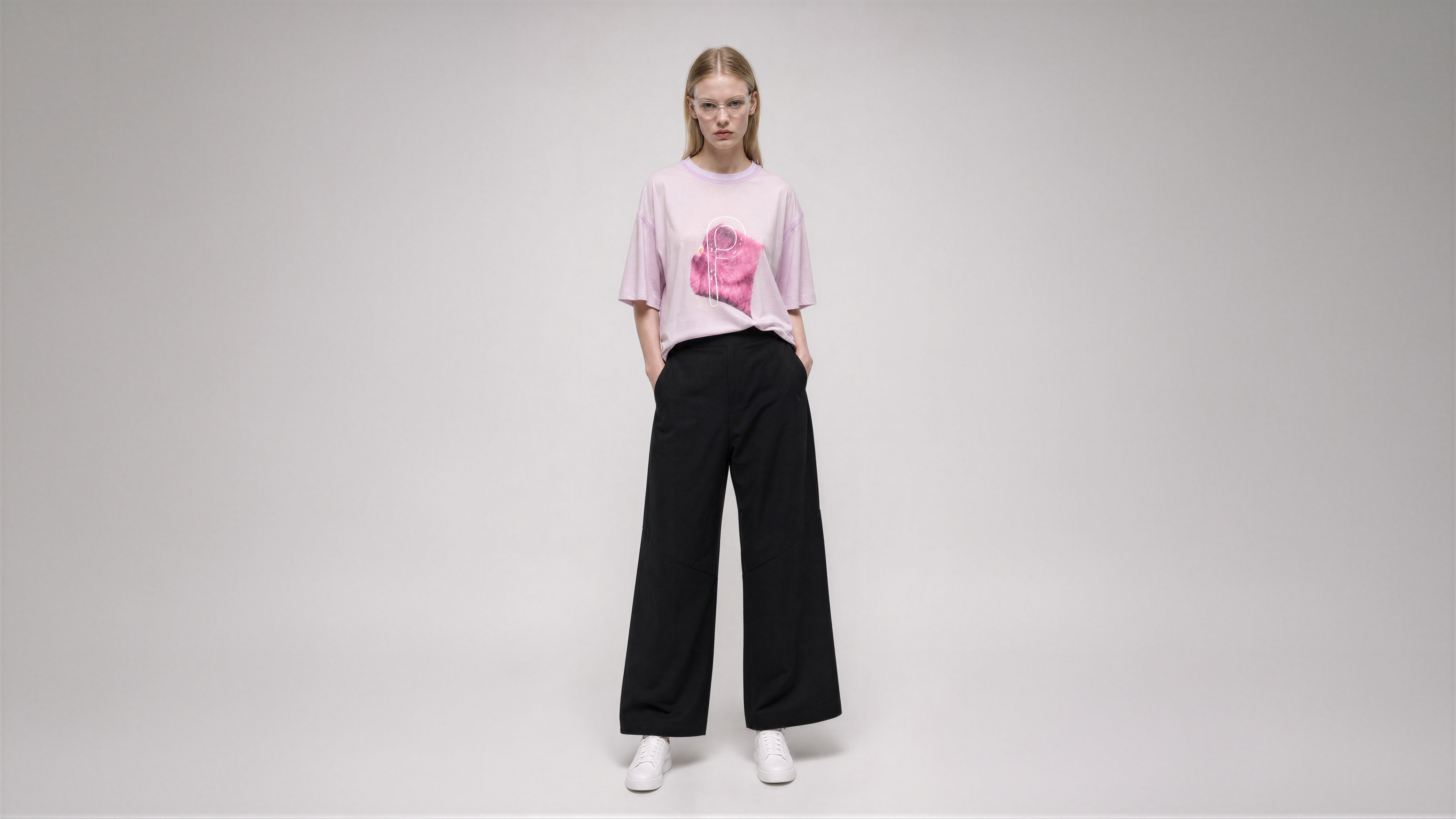 MISTY PINK / STARLIGHT BLACK OVERSIZED TEE