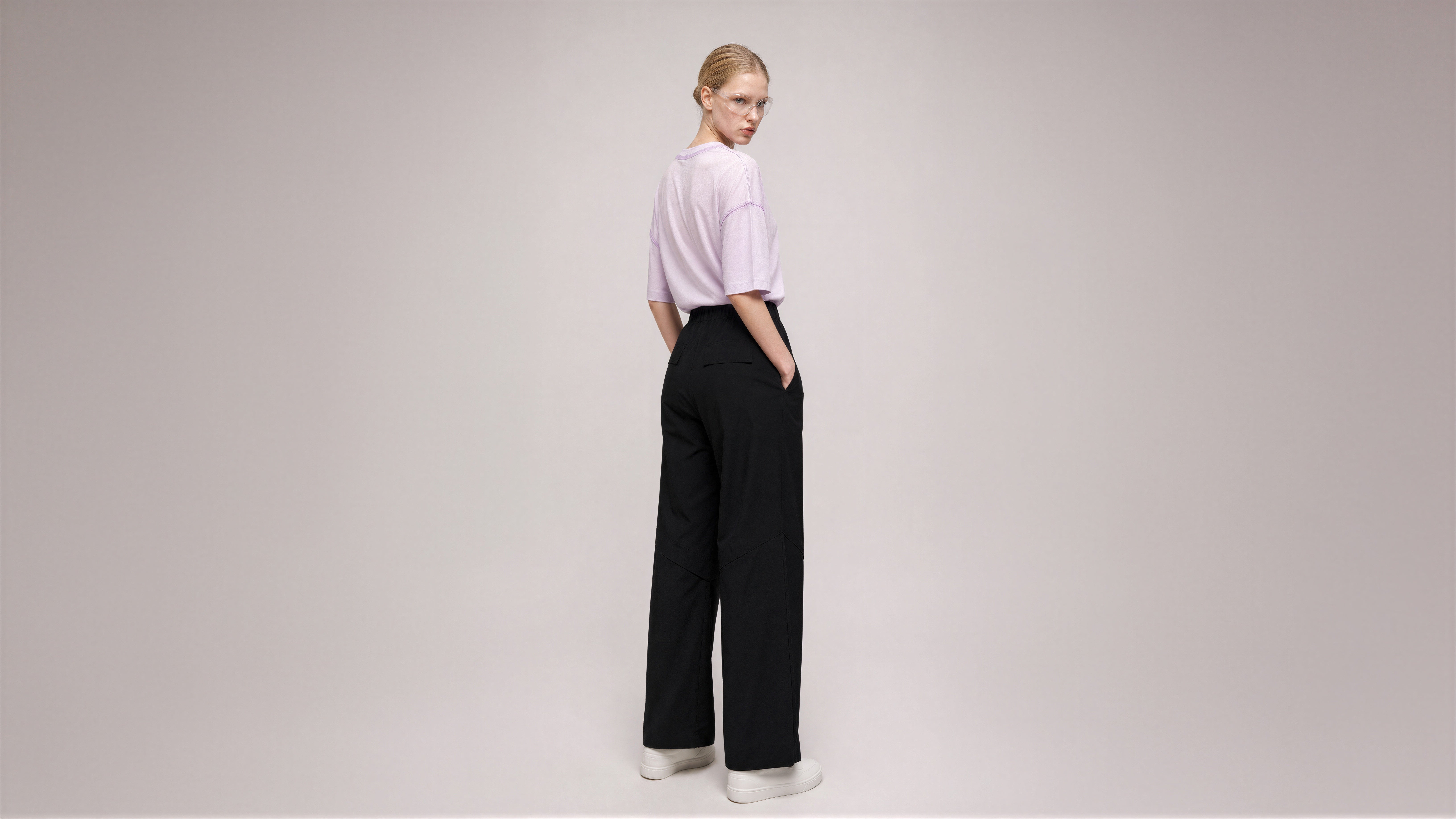 MISTY PINK / STARLIGHT BLACK OVERSIZED TEE