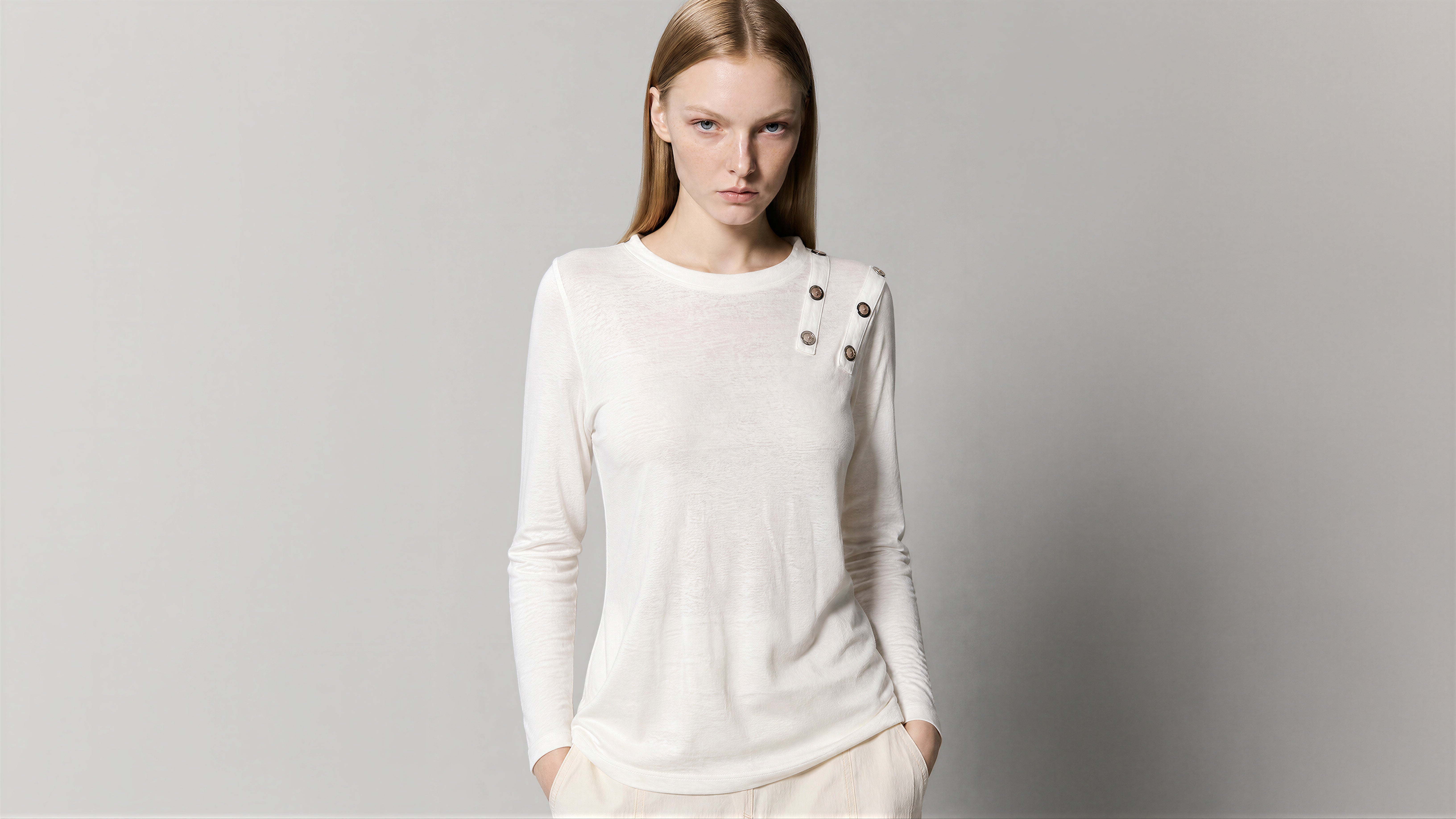 CLASSIC BLACK / STARLIGHT WHITE LONG-SLEEVE T-SHIRT
