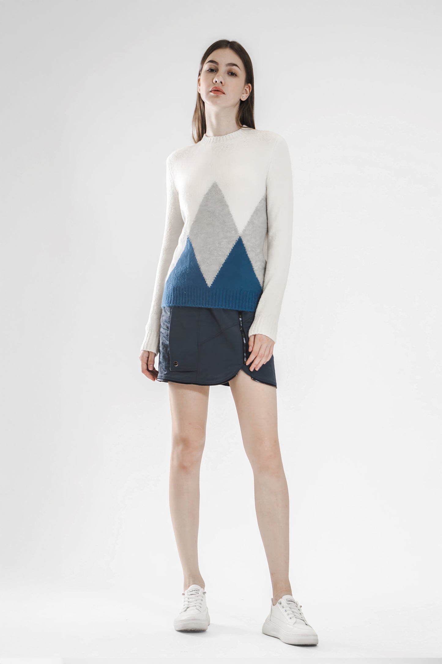 BEIGE/OFF-WHITE/BLUE COLOR-BLOCK CASUAL SWEATER