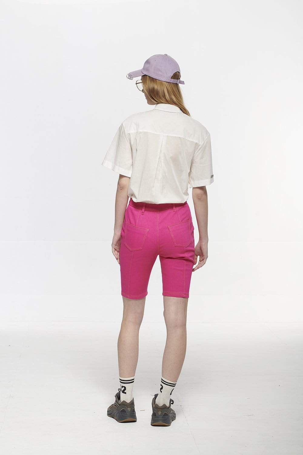 
                  
                    PINKSELFIE 白拼紅織帶短襯衫
                  
                