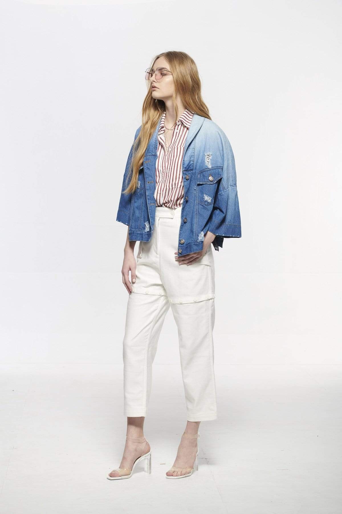 
                  
                    Pinkselfie  coat 漸層寬版牛仔外套
                  
                