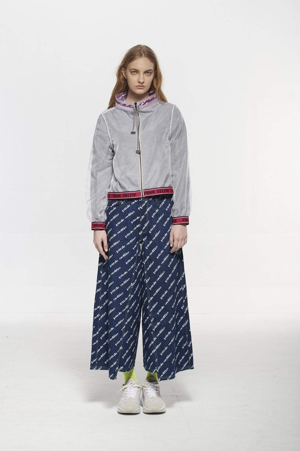 Pinkselfie  coat S 淺灰網狀運動科技外套