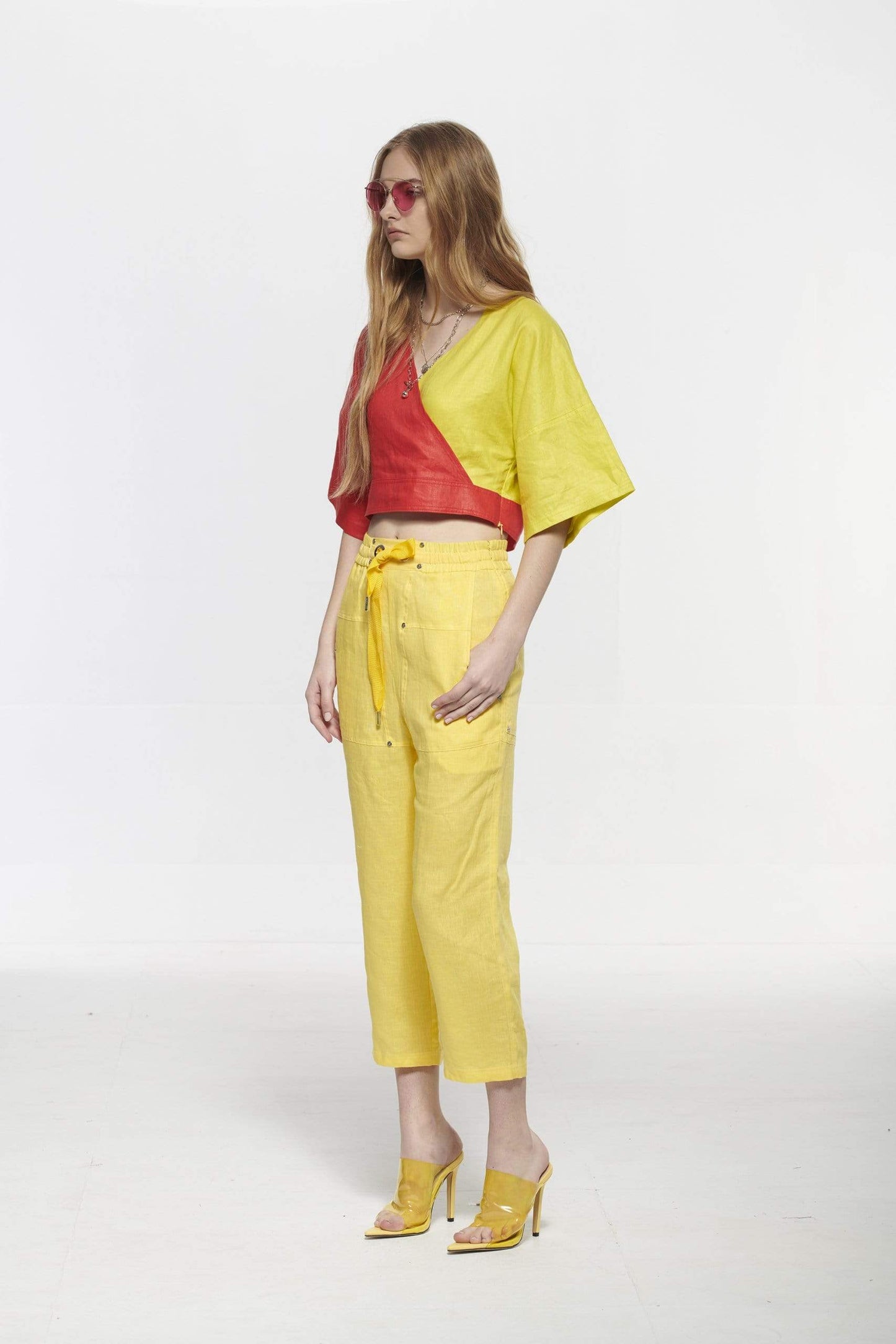 
                  
                    Pinkselfie  TOP 紅黃拼接上衣
                  
                