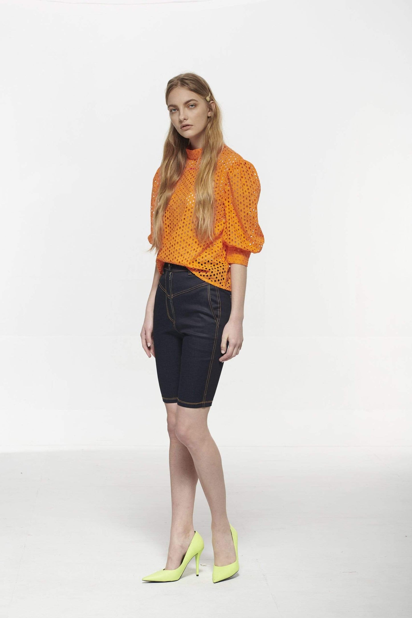 
                  
                    Pinkselfie  TOP 黑/橘色緹花長衫
                  
                