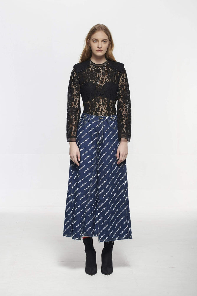 
                  
                    Pinkselfie  TOP XS / 黑色 黑/白/紫色Lace喇叭袖上衣
                  
                