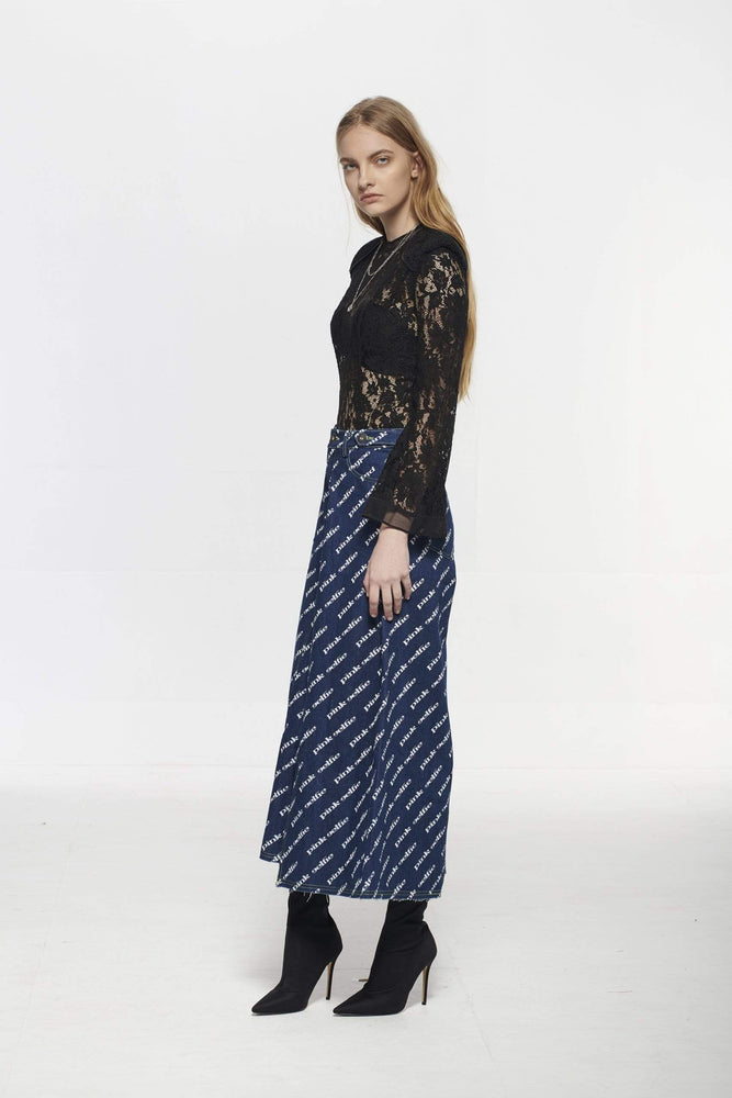 
                  
                    Pinkselfie  TOP 黑/白/紫色Lace喇叭袖上衣
                  
                